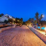 Beachfront House Dalmatino Trogir With Pool On Ciovo *