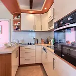 Beachfront House Dalmatino Trogir With Pool On Ciovo Vila *