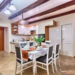 Beachfront House Dalmatino Trogir With Pool On Ciovo Vila