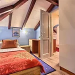 Beachfront House Dalmatino Trogir With Pool On Ciovo Vila Trogir