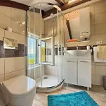 Beachfront House Dalmatino Trogir With Pool On Ciovo Vila Trogir