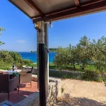 Vila Beachfront House Dalmatino Trogir With Pool On Ciovo Trogir