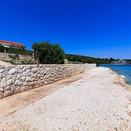 Luxury Beachfront Dalmatino With Private Pool Right At The In Okrug Gornji - Ciovo Trogir