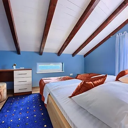 Luxury Beachfront Dalmatino With Private Pool Right At The In Okrug Gornji - Ciovo *