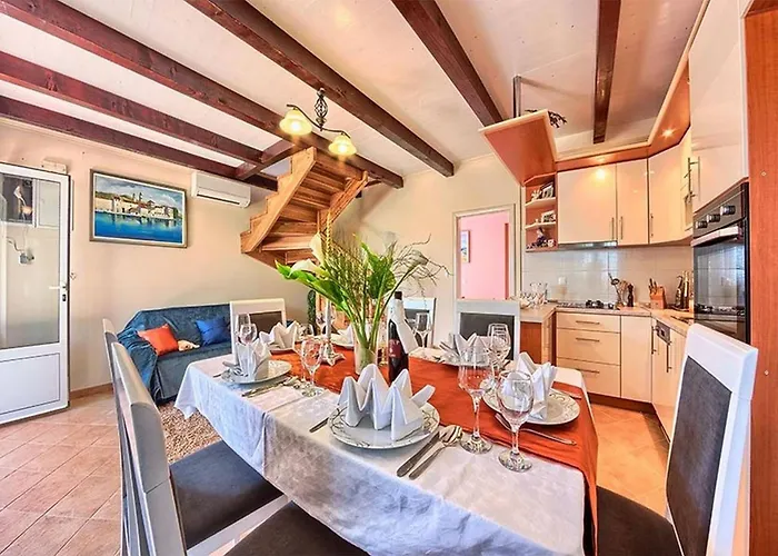 Beachfront House Dalmatino Trogir With Pool On Ciovo *