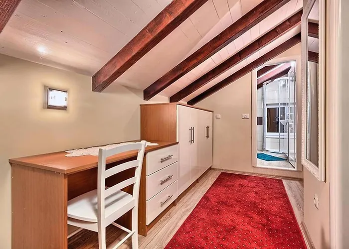 Beachfront House Dalmatino Trogir With Pool On Ciovo *