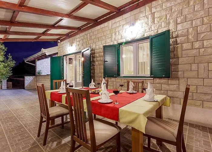 Beachfront House Dalmatino Trogir With Pool On Ciovo