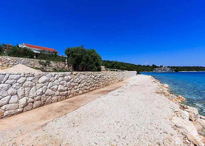 빌라 Beachfront House Dalmatino Trogir With Pool On Ciovo 트로기르