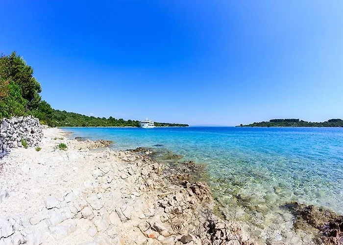 Beachfront House Dalmatino Trogir With Pool On Ciovo