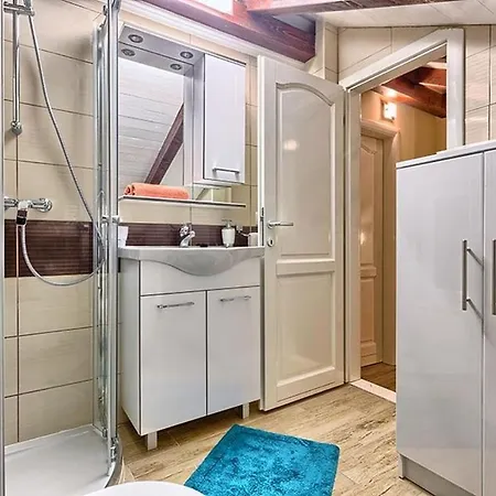 Luxury Beachfront Dalmatino: Private Pool Retreat In Vila *