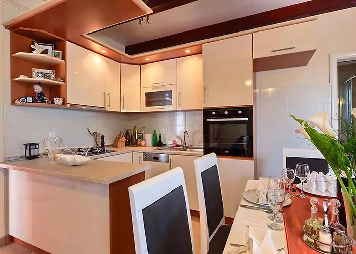 Luxury Beachfront Dalmatino With Private Pool Right At The In Okrug Gornji - Ciovo Villa *