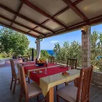 Villa Luxury Beachfront Dalmatino: Private Pool Retreat In Trogir