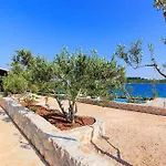 Luxury Beachfront Dalmatino: Private Pool Retreat In Villa Trogir
