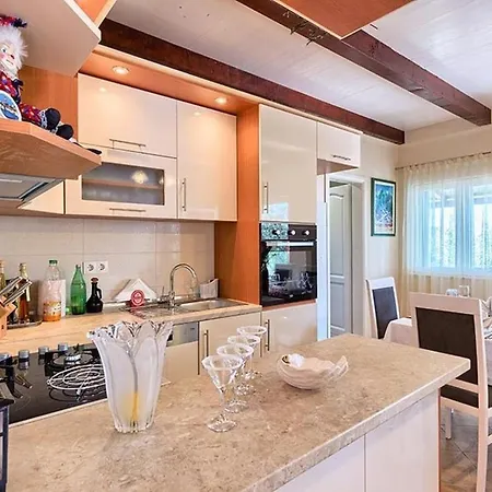 Willa Luxury Beachfront Dalmatino With Private Pool Right At The In Okrug Gornji - Ciovo Trogir