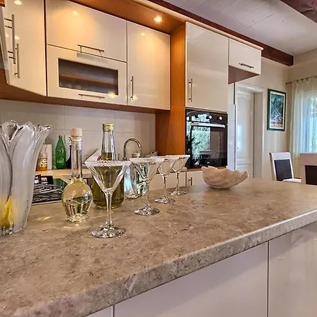 Luxury Beachfront Dalmatino With Private Pool Right At The In Okrug Gornji - Ciovo * Trogir