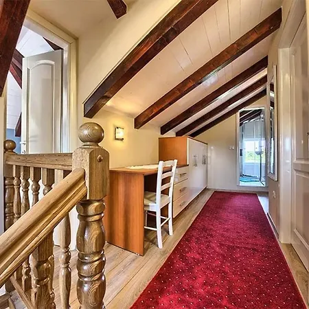 Luxury Beachfront Dalmatino With Private Pool Right At The In Okrug Gornji - Ciovo Willa *