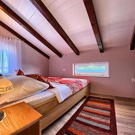 Luxury Beachfront Dalmatino With Private Pool Right At The In Okrug Gornji - Ciovo Willa